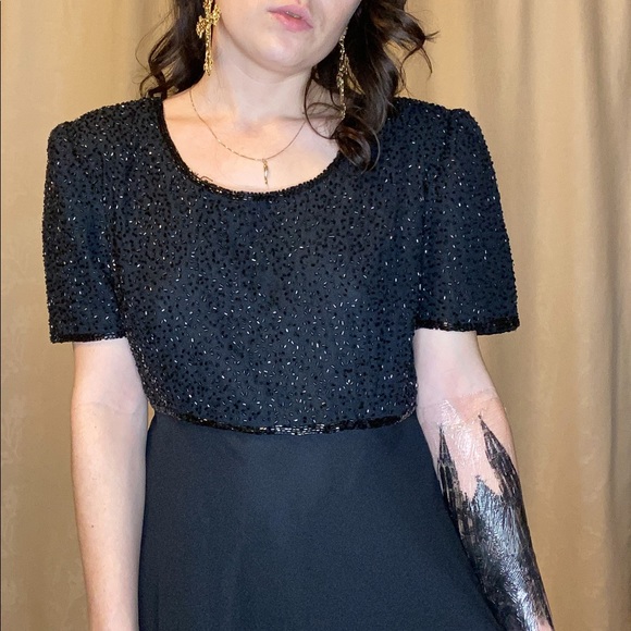 Vintage beaded dress. - Picture 4 of 10